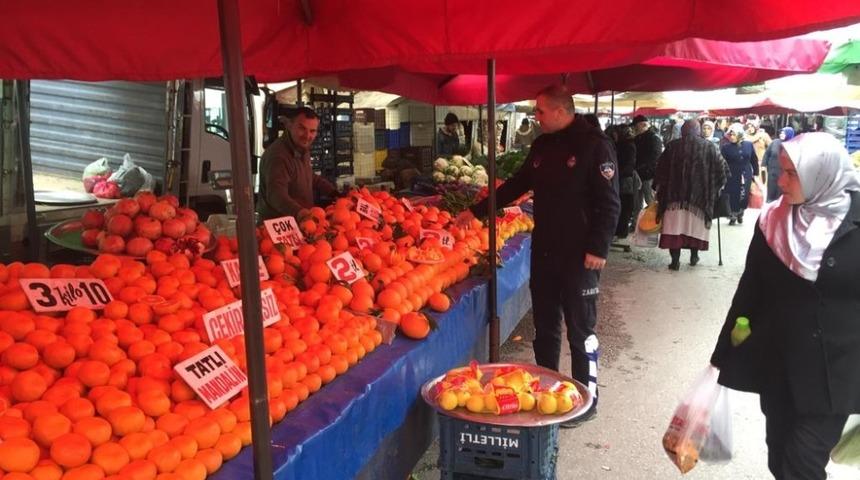 Zabıta&rsquo;dan pazarlarda &uuml;r&uuml;n k&uuml;nye denetlemesi