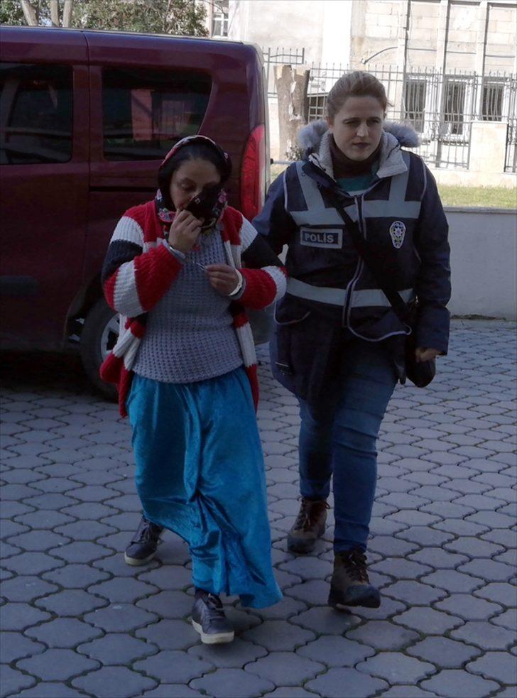 Kamyonlardan hırsızlık yaptıkları iddiasıyla yakalanan 3 zanlıdan 2'si tutuklandı G1