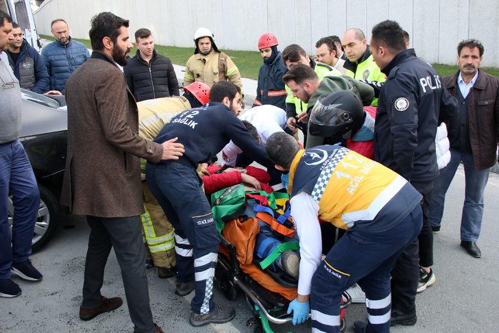 İstanbul'da kaza yapan sürücünün sözleri şaşırttı: Arabanın başında durun G3