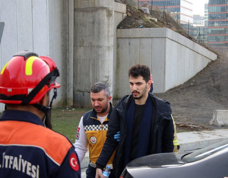 İstanbul'da kaza yapan sürücünün sözleri şaşırttı: Arabanın başında durun G4