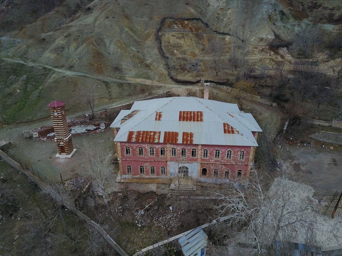 Elazığ'daki 258 yıllık h&uuml;k&uuml;met konağı depremde zarar g&ouml;rd&uuml; m&uuml;?