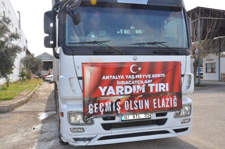 Antalyalı ihracatçılar depremzedelere 40 tonun üzerinde meyve-sebze gönderdi G5