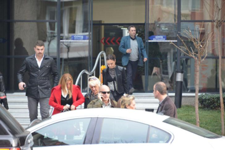 Ebru Gündeş'e tepeden tırnağa sağlık kontrolü G4