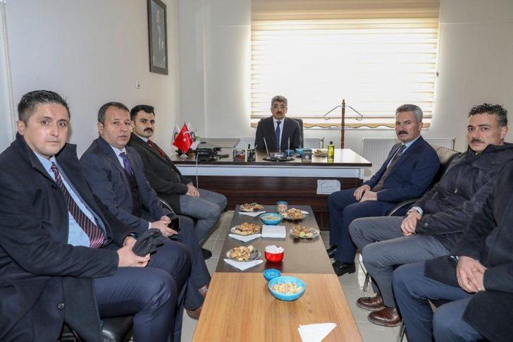 Vali Bilmez’den İl Göç İdaresinin personeline belge G1