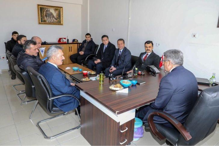 Vali Bilmez’den İl Göç İdaresinin personeline belge G2