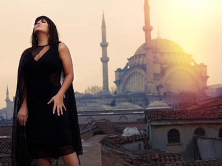 Sibel Can  James Bond'a özendi G1