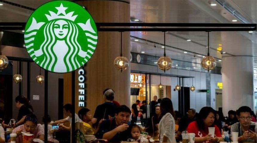 Koronavirüs salgını: Starbucks, Çin'deki 2000 şubesini kapattı