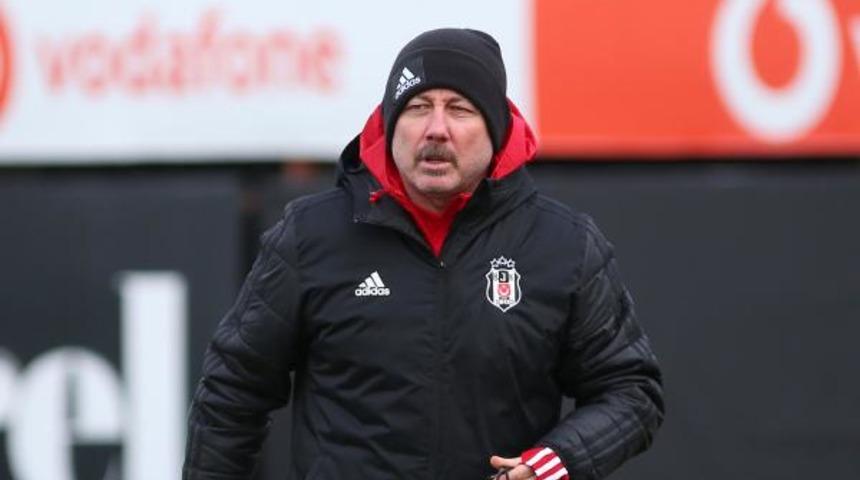 Sergen Yalçın, Beşiktaş'ta ilk idmanına çıktı