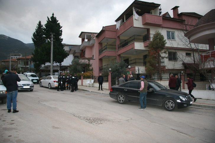 Denizli'de çok acı olay! Oğlu babasını evinde ölü olarak buldu G3