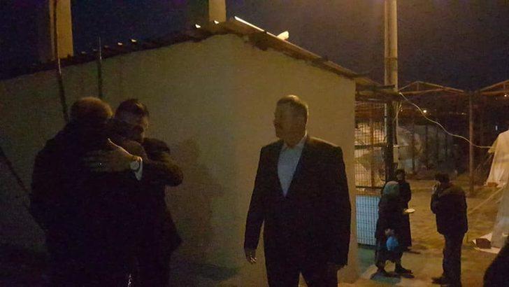 Manisa Kırkağaç'ta AFAD çadırından gelin çıktı G2