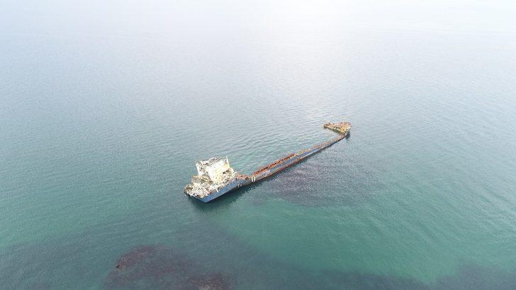 Şile’de 1 yıl önce karaya oturan geminin son hali havadan görüntülendi G3