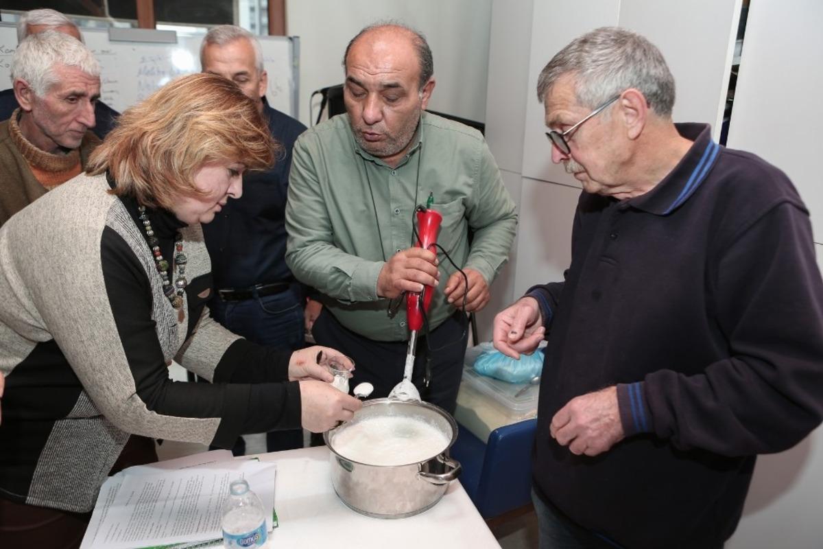&Ccedil;evreye ve insana zarar vermeyen deterjan yapmayı &ouml;ğrendiler