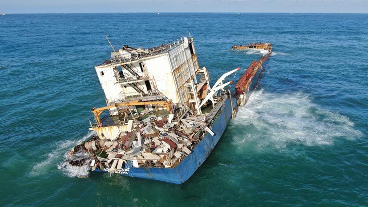 'Natalia' her geçen gün parçalanıyor   G4