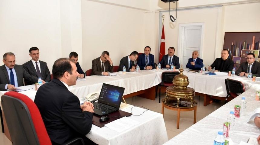 İl&ccedil;e Milli Eğitim M&uuml;d&uuml;rleri Komisyonu toplantısı yapıldı
