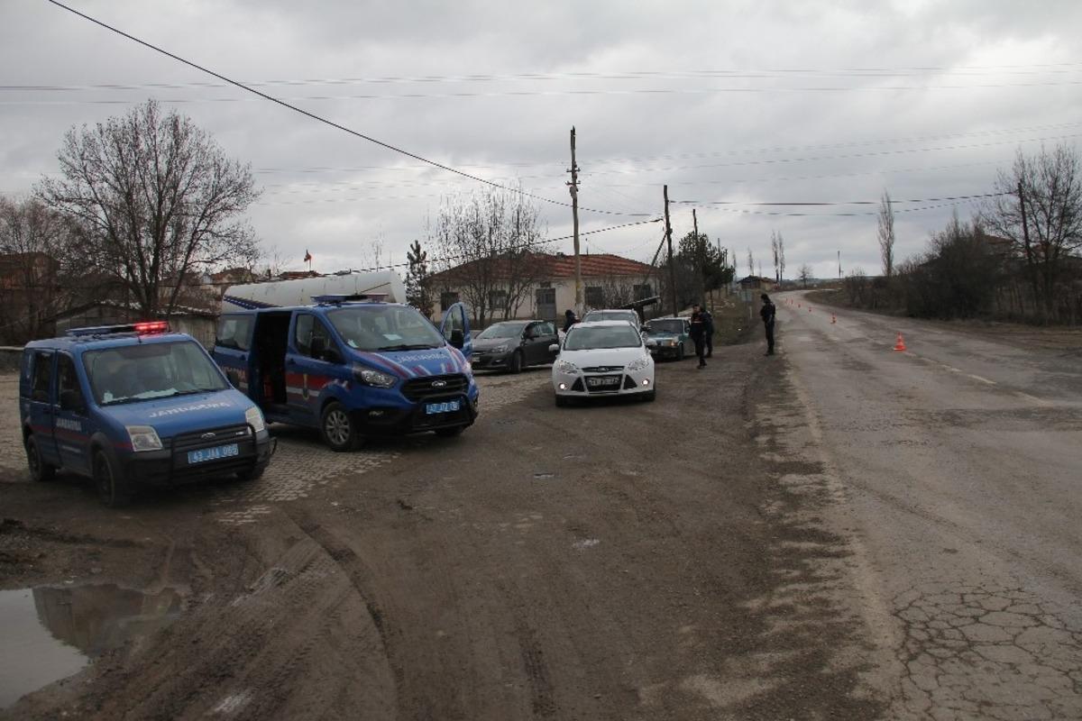 Emet Jandarmasından trafik ve asayiş uygulaması