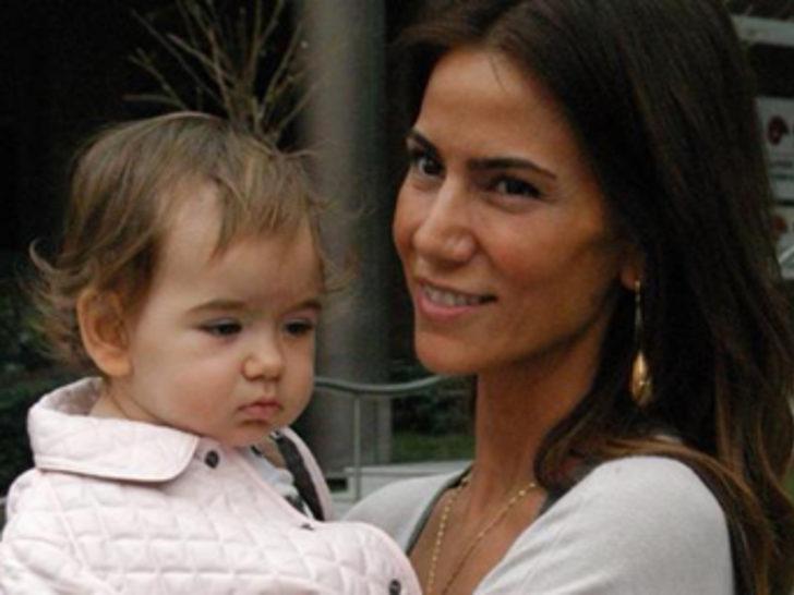 Zeynep Tokuş'un kızı ilk kez görüntülendi G3