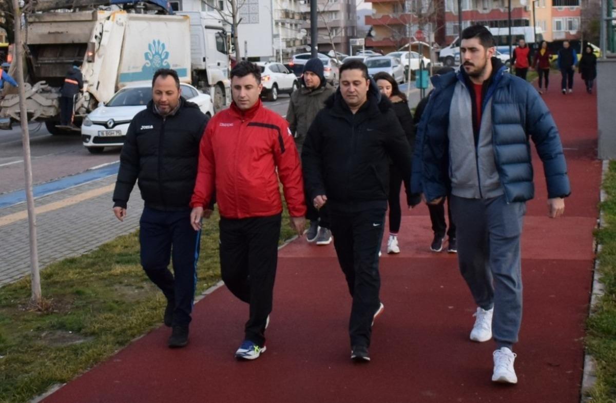 G&ouml;r&uuml;kle&rsquo;de sağlık i&ccedil;in y&uuml;r&uuml;d&uuml;ler