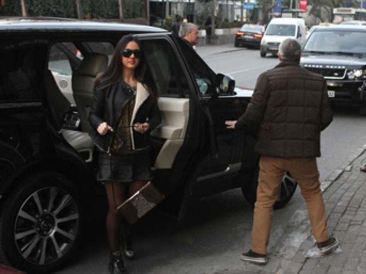 Esmer güzelle yakalanınca panikledi G4