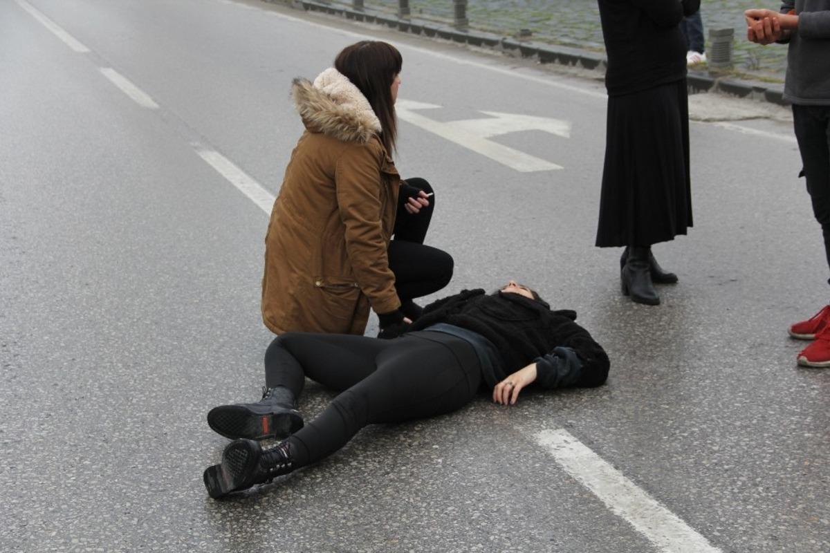Samsun&rsquo;da otomobil yayaya &ccedil;arptı: 1 yaralı