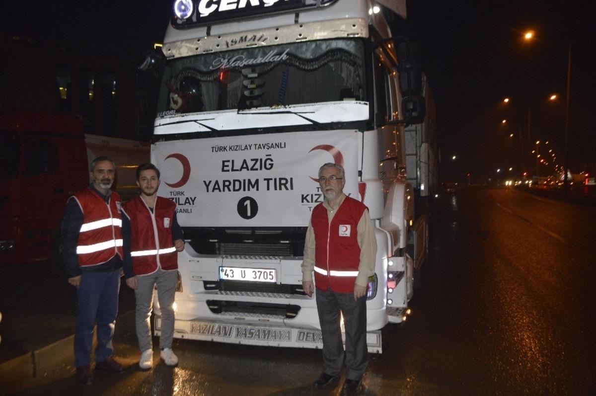 Tavşanlı&rsquo;dan Elazığ&rsquo;a 5 tır k&ouml;m&uuml;r