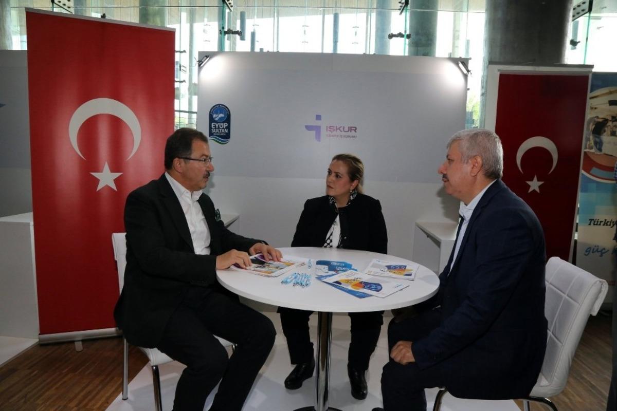 Ey&uuml;psultan&rsquo;da 10 ayda bin 453 kişiye istihdam sağlandı