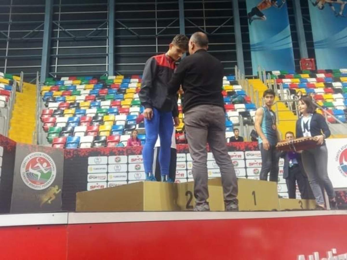 Uşaklı atletizm sporcusu T&uuml;rkiye 2&rsquo;ncisi oldu