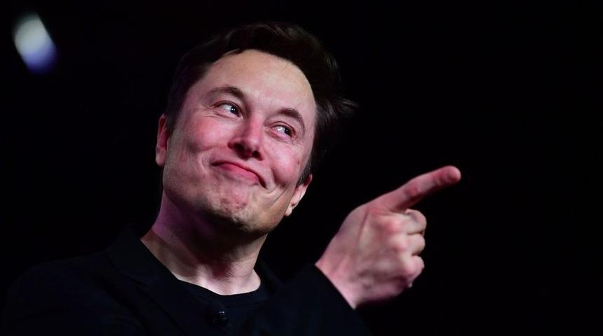 Elon Musk, Twitter'daki 31 milyon takip&ccedil;isine 'Facebook'u silin, devri bitti' dedi