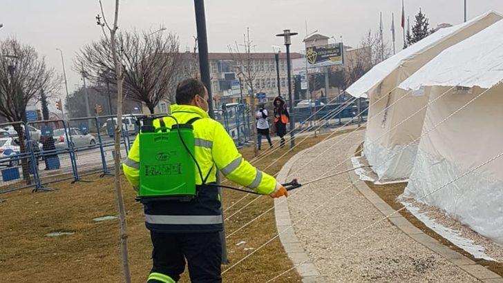 Elazığ’da çadır kurulan alanlar dezenfekte ediliyor G2
