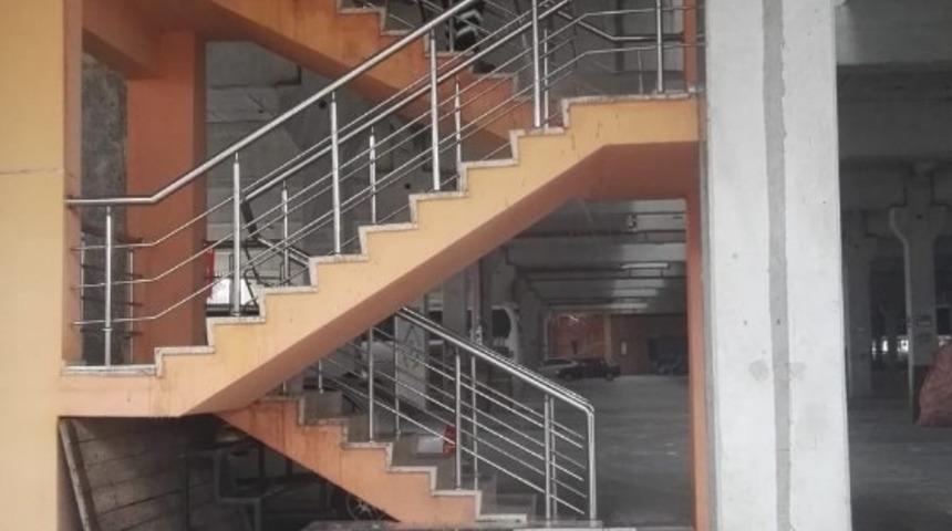 Doğu Kışla kapalı pazar alanı dezenfekte ediliyor