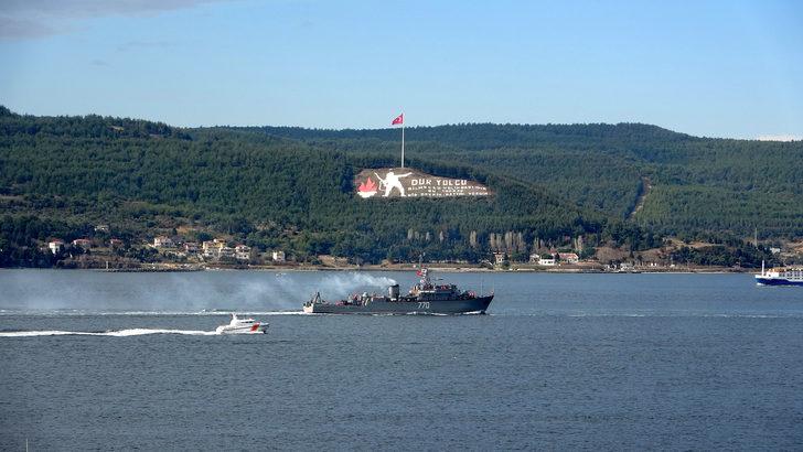 Rus savaş gemisi ve askeri römorkörü Çanakkale Boğazı'ndan geçti G1