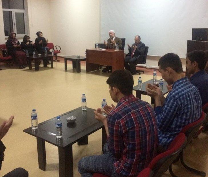 Mülteci çocuklar, hayatını kaybeden vatandaşlar için hatmi şerif okudu G3