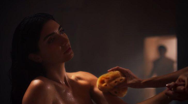 'Rise of Empires: Ottoman'da Tuba Büyüküstün'ün hamam sahnesi olay oldu G1