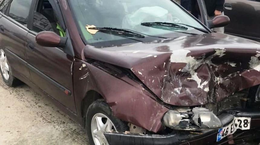 Fatsa&rsquo;da trafik kazası: 3 yaralı