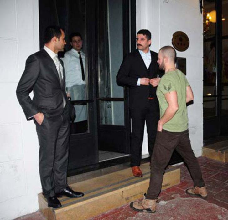 Survivor'a hazırlanan Tolga Karel'i kovdular G1