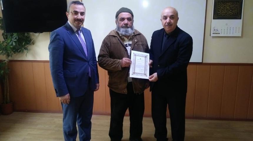 Hayırsever vatandaş arsasını Diyanet Vakfı&rsquo;na bağışladı