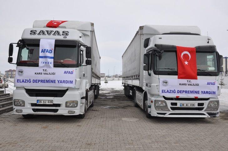 Kars’tan Elazığ’a yardım tırları yola çıktı G1