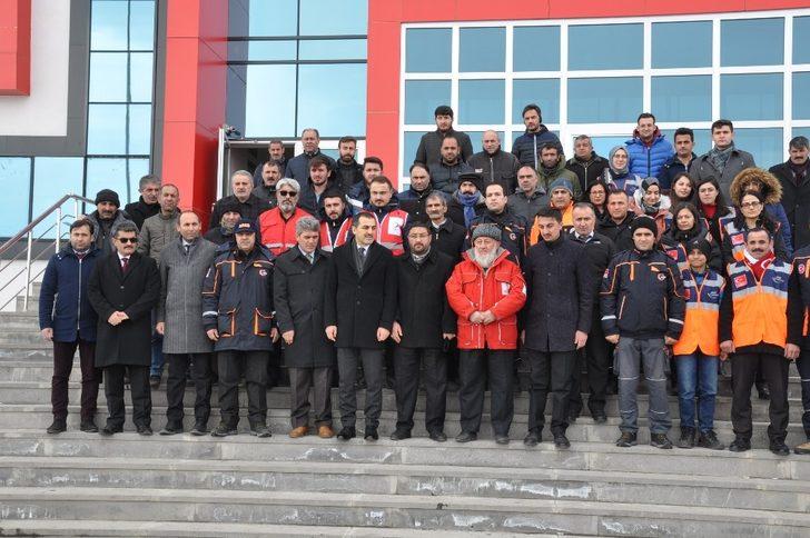 Kars’tan Elazığ’a yardım tırları yola çıktı G2