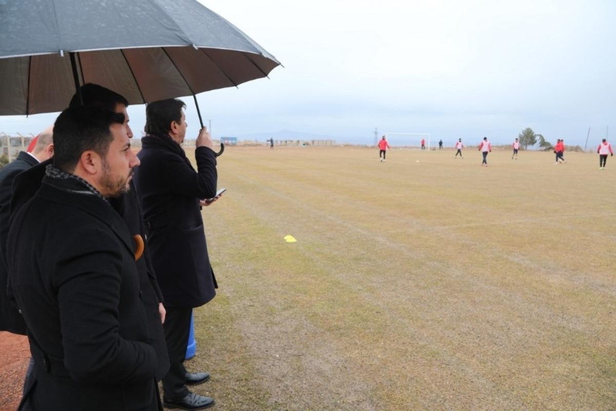 Başkan Arı, Nevşehir Belediyespor antrenmanını izledi