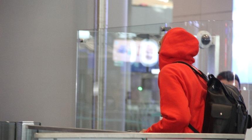 Galatasaray'da kadro dışı bırakılan Steven Nzonzi, Paris’e gitti