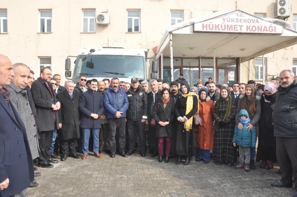 Y&uuml;ksekova&rsquo;dan deprem b&ouml;lgesine yardım eli