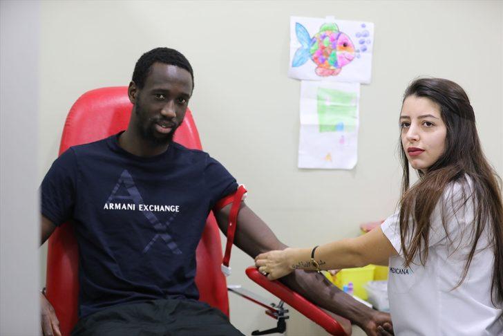 Sivasspor'da Samba Camara sağlık kontrolünden geçirildi G1