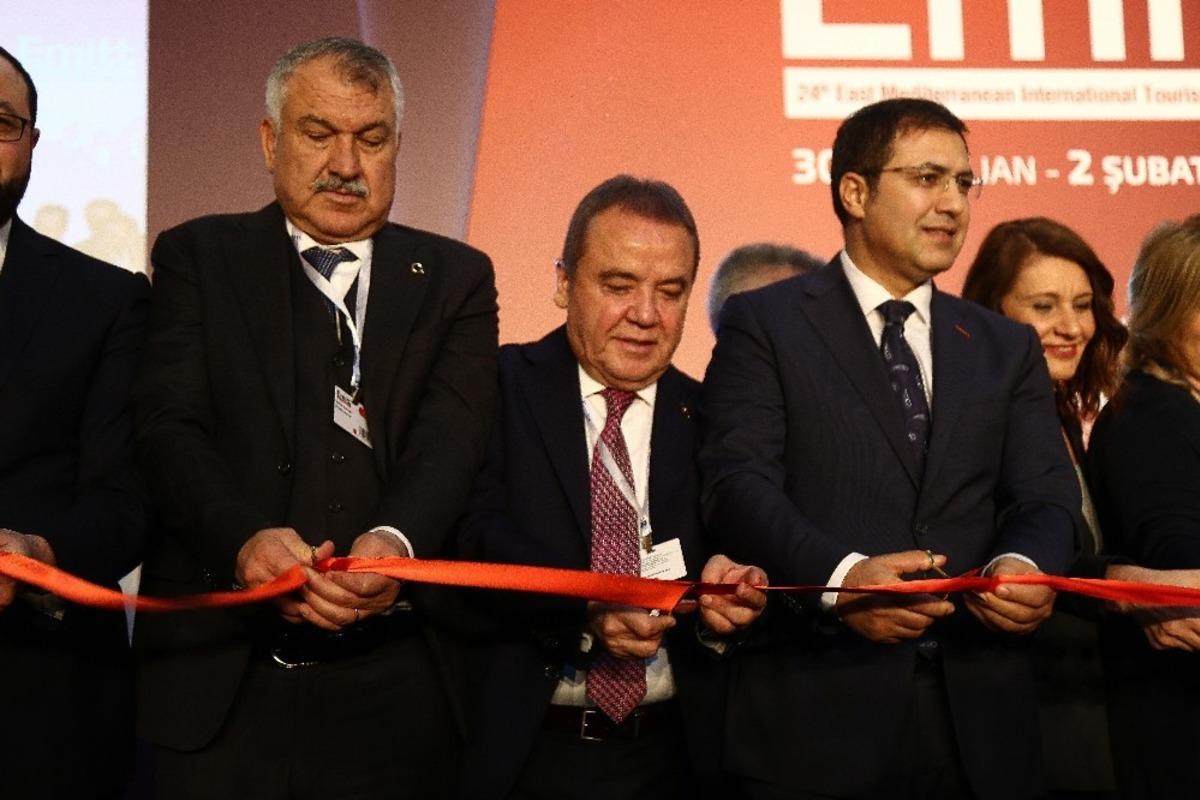 Başkan  B&ouml;cek EMITT Fuarı&rsquo;nda: "Rotaları Antalya&rsquo;ya &ccedil;evireceğiz"