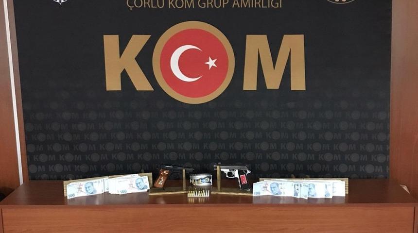 Zorla alıkoydukları kişiye senet imzalattığı &ouml;ne s&uuml;r&uuml;len 5 kişi g&ouml;zaltına alındı