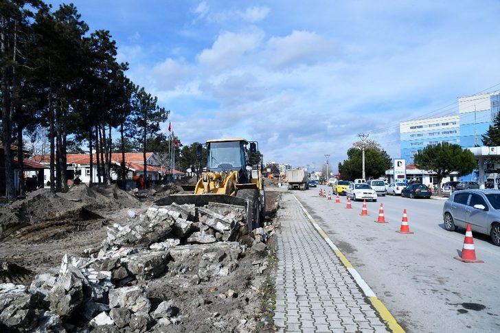 Isparta Karayolları Kavşağı’na belediye neşteri G4