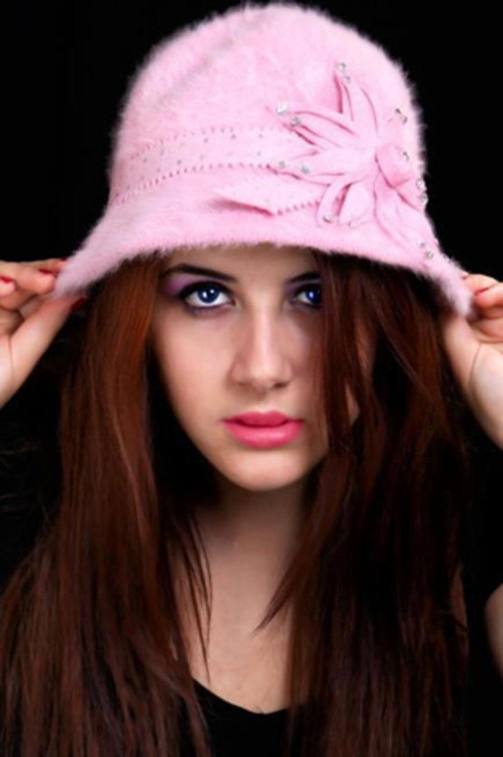 Ünlülerin bulunduğu evi polis bastı G4