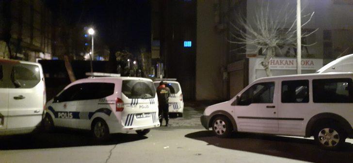 Başakşehir'de korkunç cinayet! Boğazından bıçakladı G4