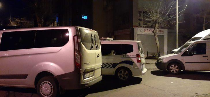 Başakşehir'de korkunç cinayet! Boğazından bıçakladı G5