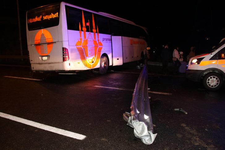 Düzce'de kaza! Otobüs bariyerlere çarptı: 7 yaralı G1