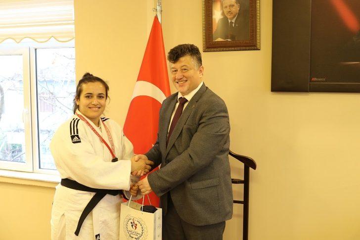 Şampiyon judoculardan Fillikçioğlu’na ziyaret G3