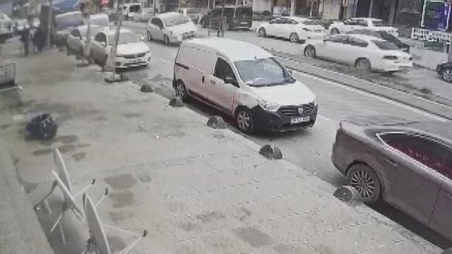 Arnavutköy'deki kaza kamerada 